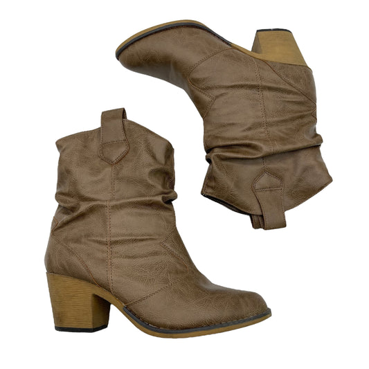 Boots Ankle Heels By Cme  Size: 9