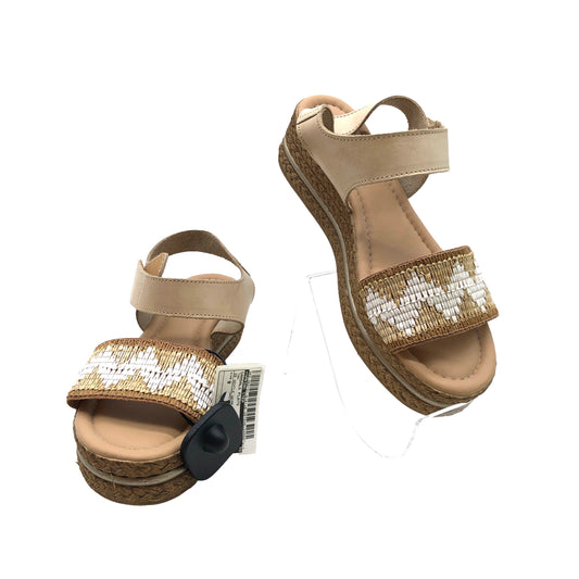 Sandals Flats By Spring Step  Size: 9