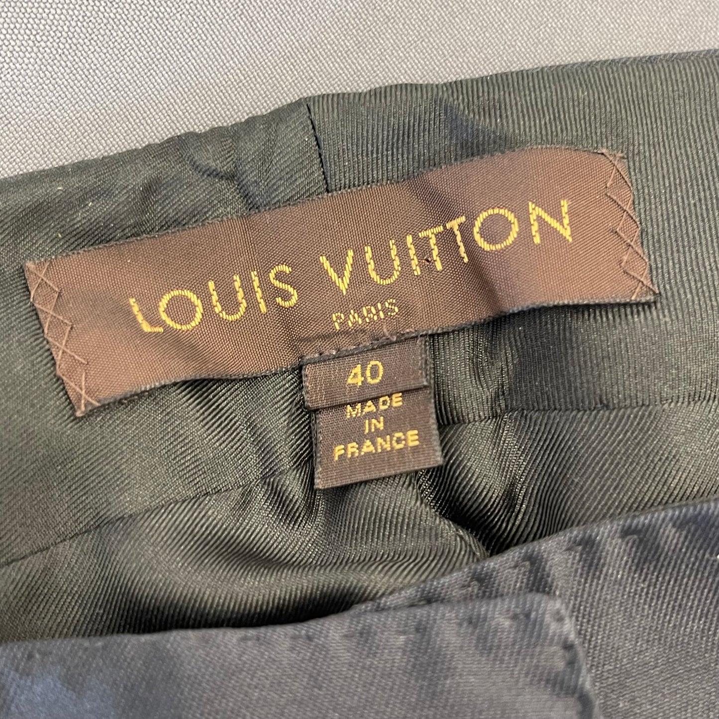 Shorts Luxury Designer By Louis Vuitton  Size: 14