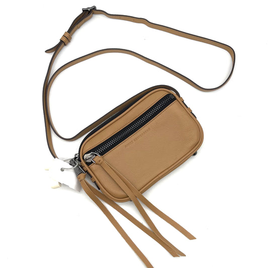 Handbag By Aimee Kestenberg  Size: Small