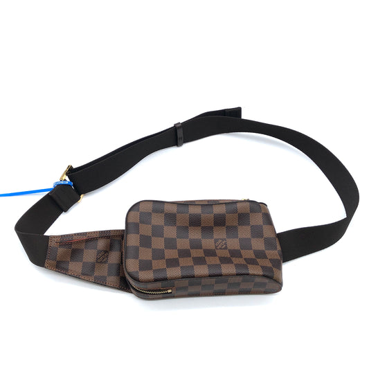 Belt Bag Luxury Designer By Louis Vuitton  Size: Medium
