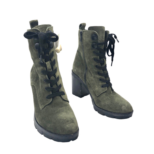 Boots Combat By Frye  Size: 9