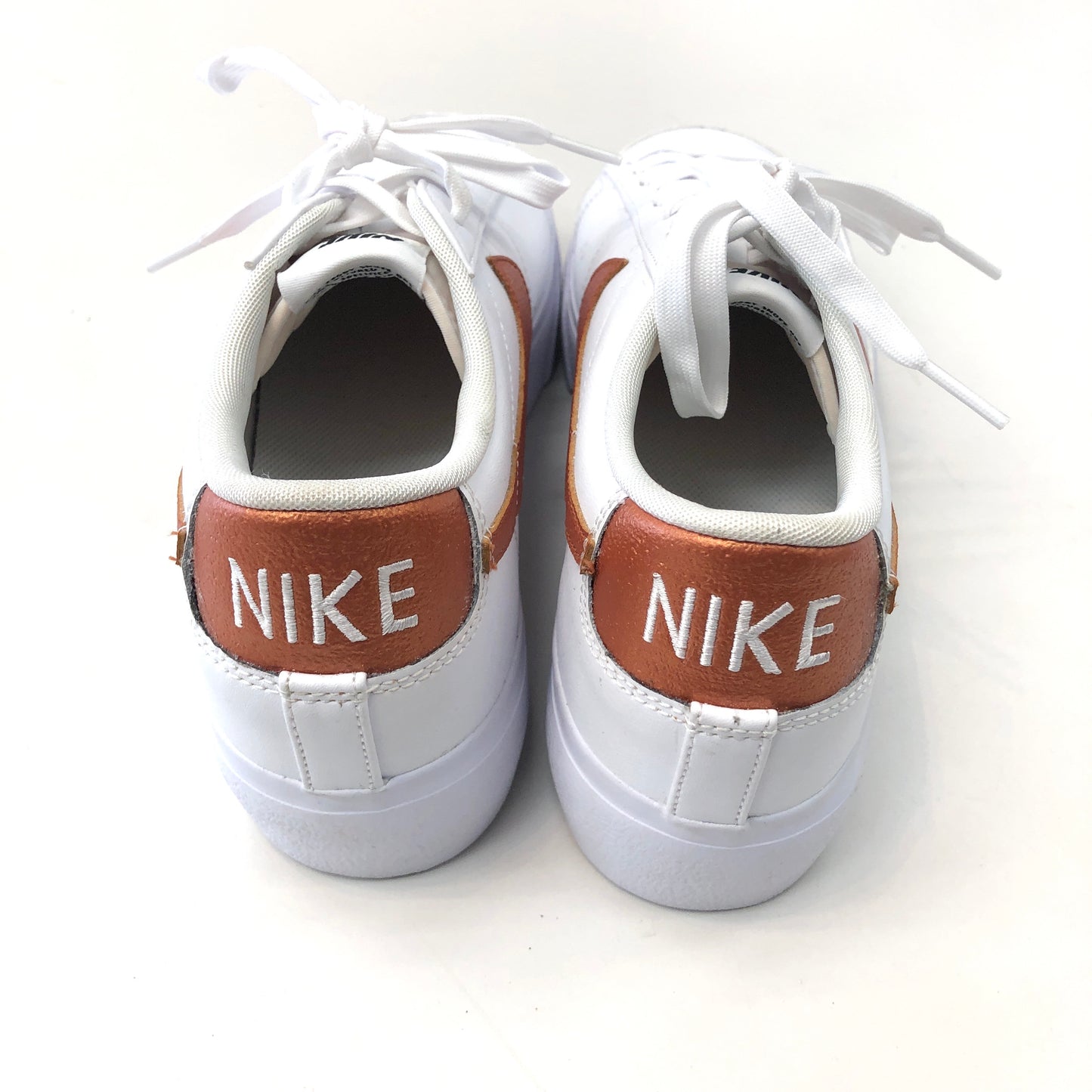 Shoes Sneakers By Nike  Size: 10.5